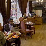 Du Lys Hotel 3*