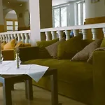 Du Lys Hotel 3*