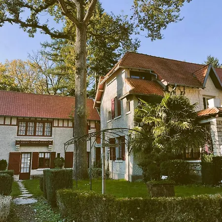 Du Lys Lamorlaye