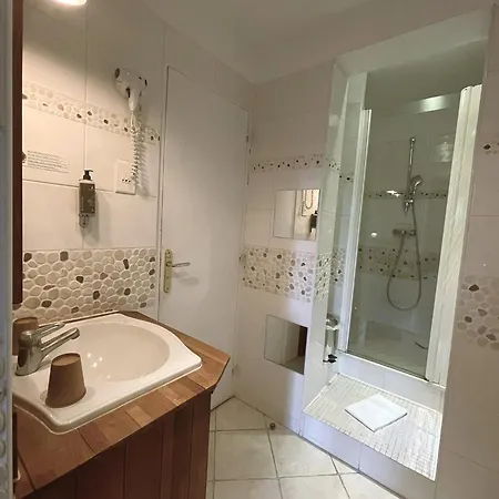 Hotel Du Lys 3*