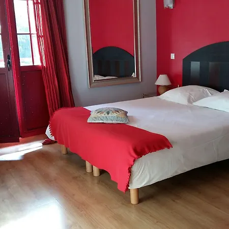 Du Lys Hotel 3*