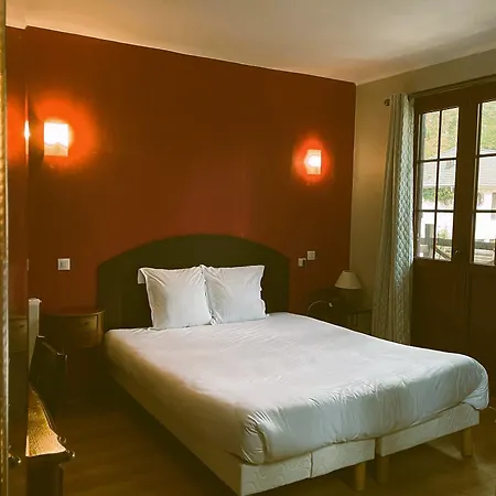Du Lys 3* Lamorlaye