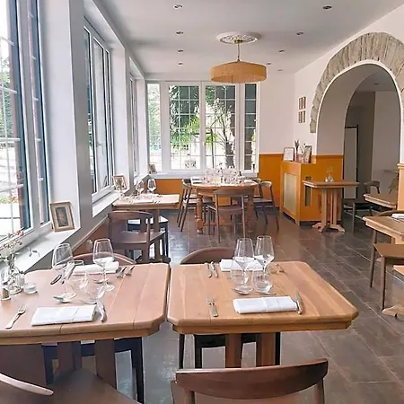 Du Lys Hotel