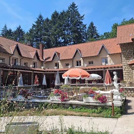 Du Lys 3* Lamorlaye