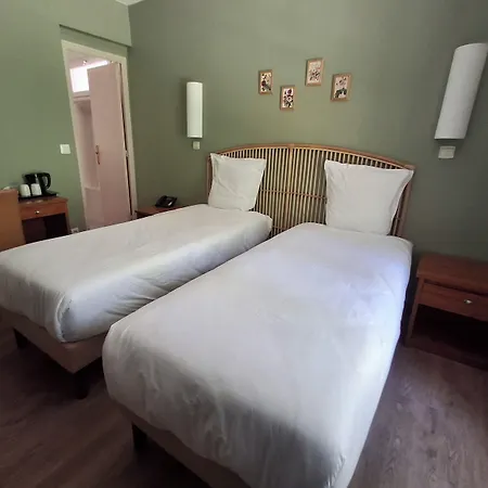 Szálloda Du Lys Lamorlaye