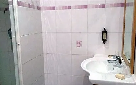 Du Lys Hotel 3*